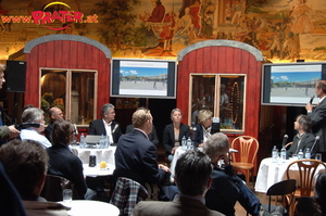 Riesenradvorplatz Pressekonferenz