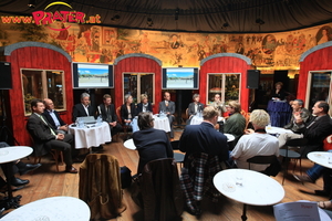 Riesenradvorplatz Pressekonferenz