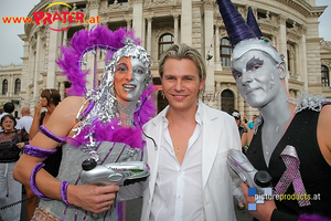 LifeBall08