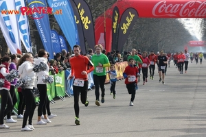 Laufen Hilft 2015