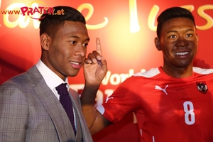 Alaba und Coca-Cola Truck