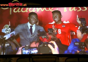 Alaba und Coca-Cola Truck