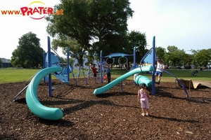 Riesenrad Spielplatz